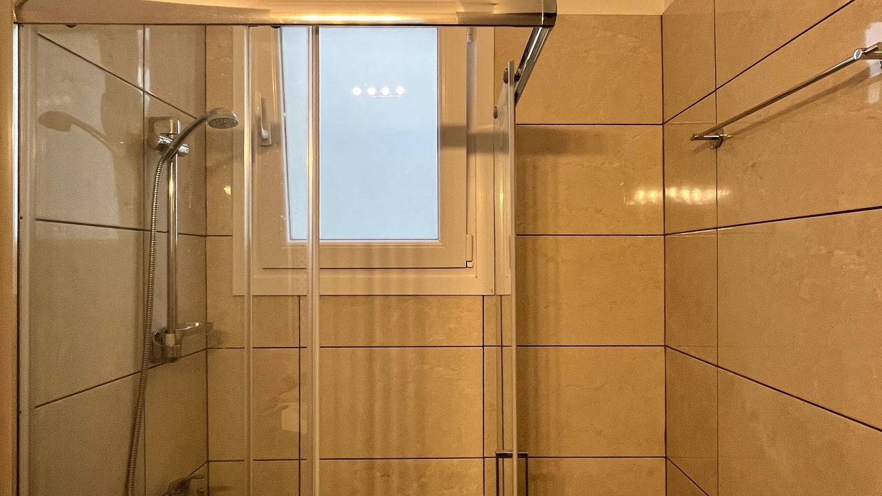 Photo of Bathroom in Omonia