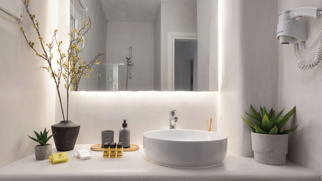 Photo of Bathroom in Ano Mera