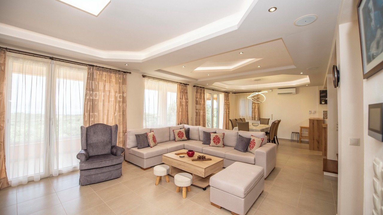 Photo of Livingroom in Petaleia