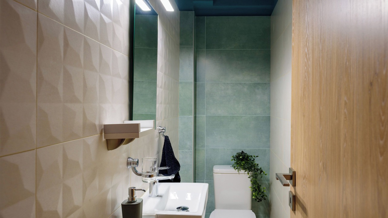 Photo of Bathroom in Galatsi