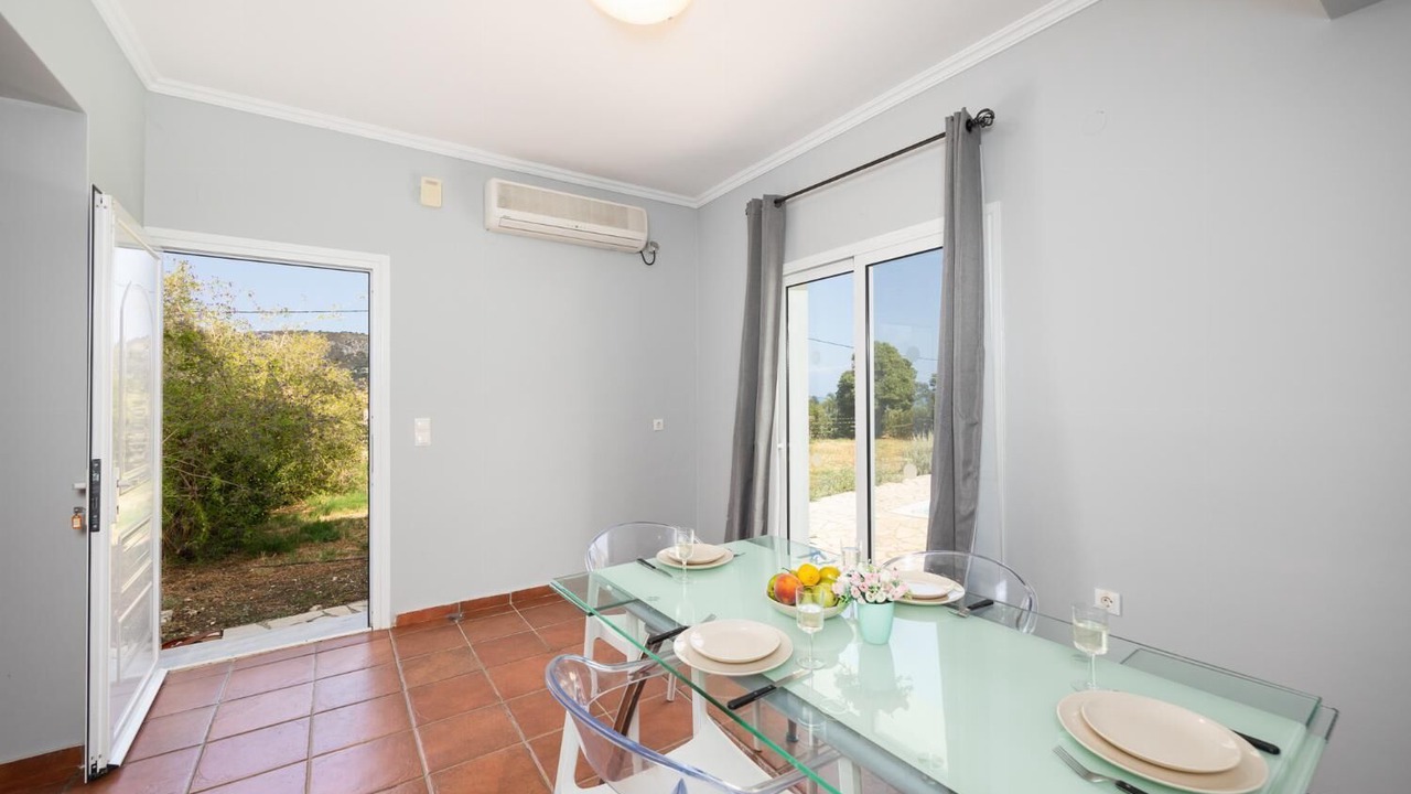 Photo of Bedroom in Kateleios