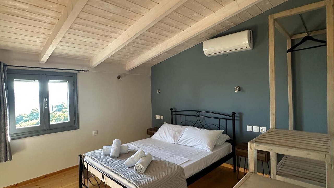 Photo of Bedroom in Frinion