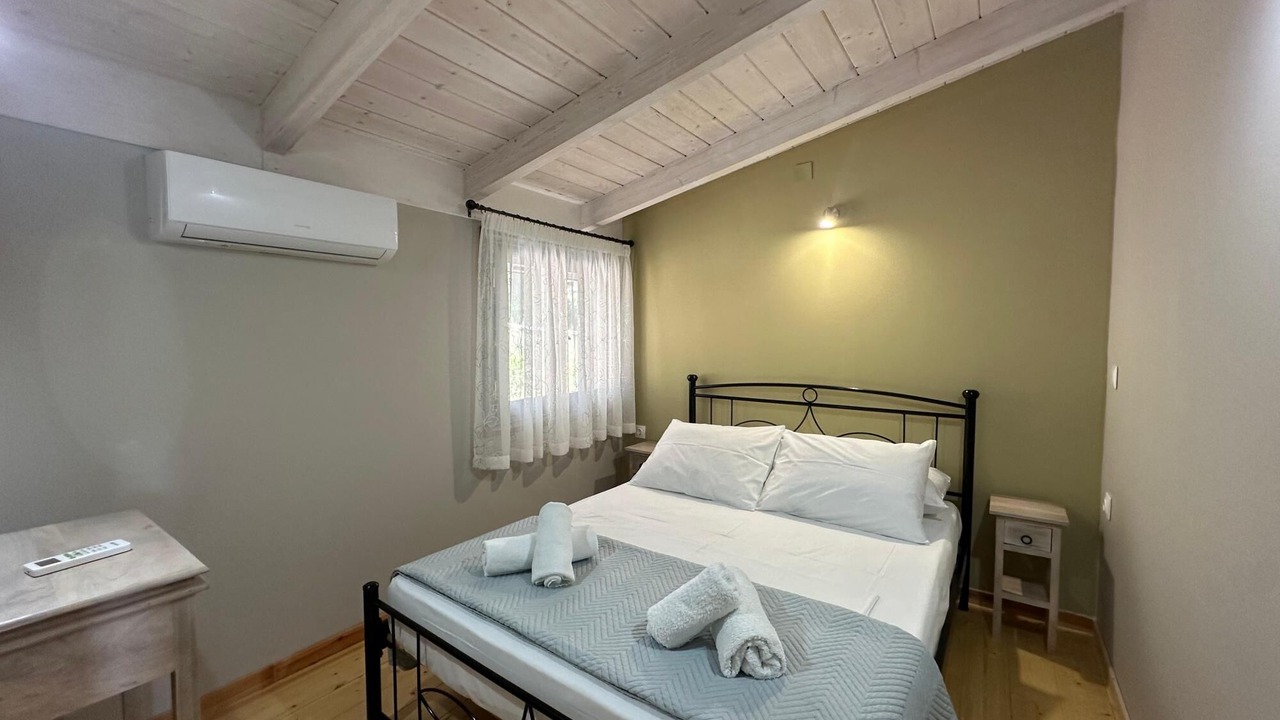 Photo of Bedroom in Frinion