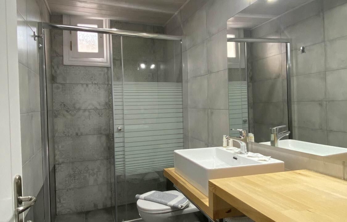 Photo of Bathroom in Frinion
