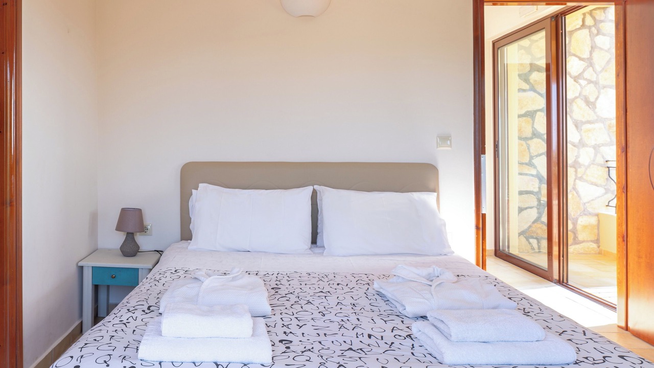 Photo of Bedroom in Stalos