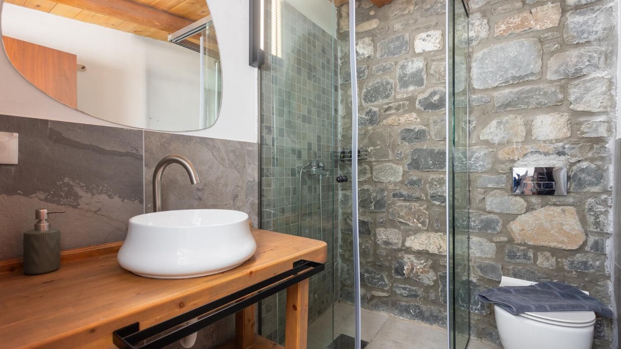 Photo of Bathroom in Kiotari