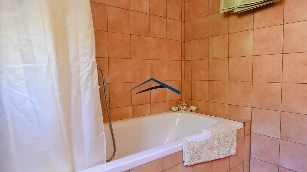 Photo of Bathroom in Kea