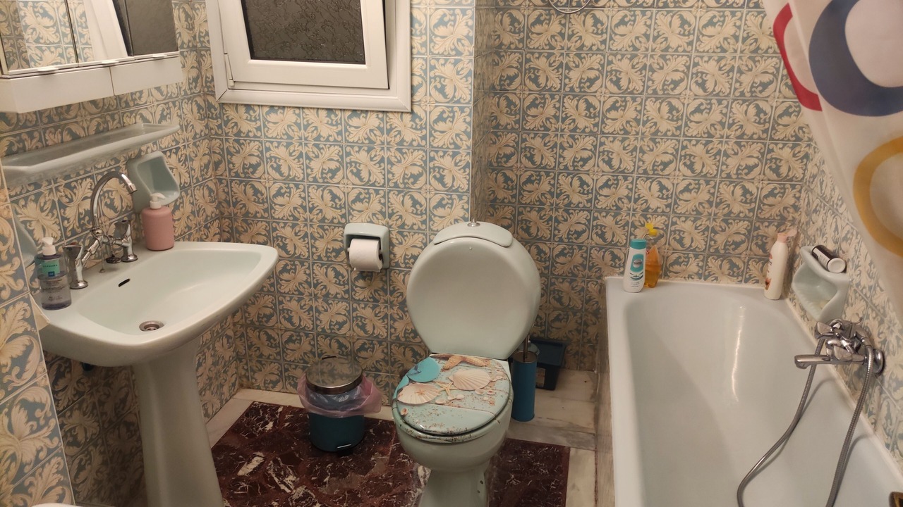 Photo of Bathroom in Larissa