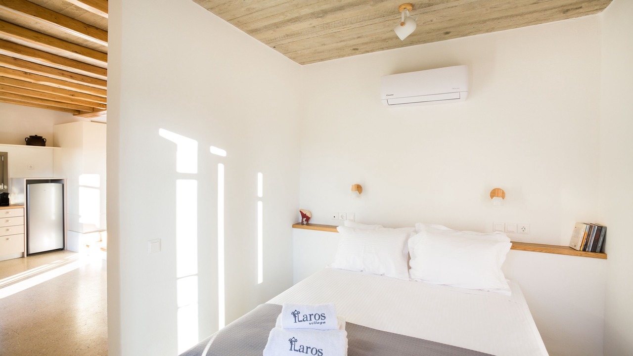 Photo of Bedroom in Kamares