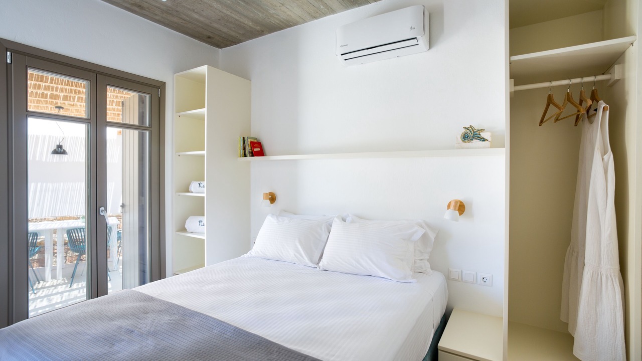 Photo of Bedroom in Kamares
