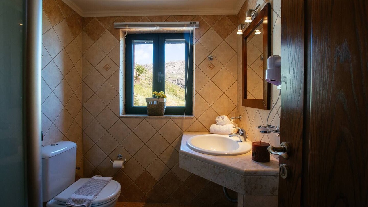 Photo of Bathroom in Krouson