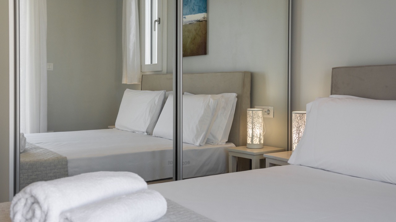 Photo of Bedroom in Milos