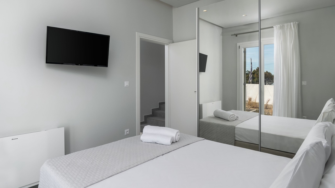 Photo of Bedroom in Milos