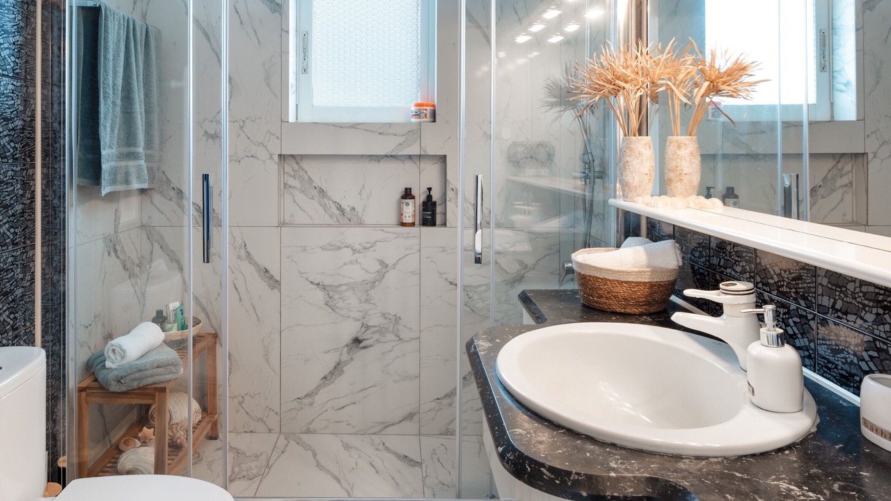 Photo of Bathroom in Alinda