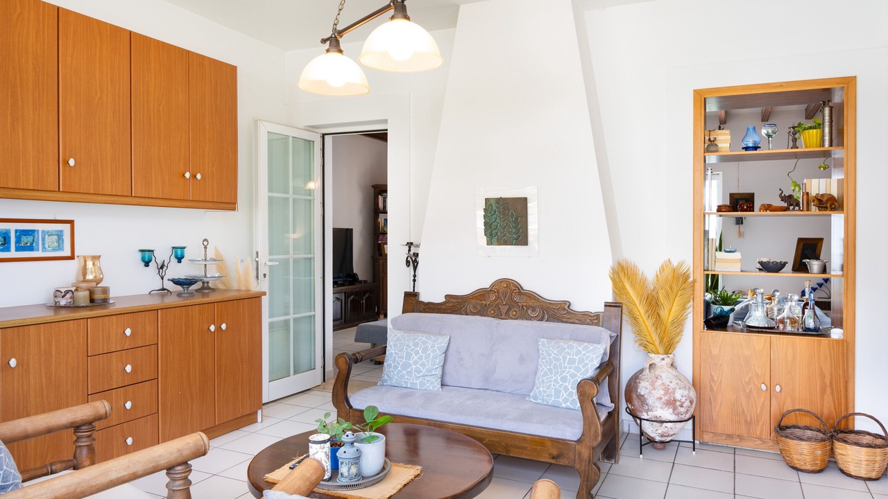 Photo of Livingroom in Alinda