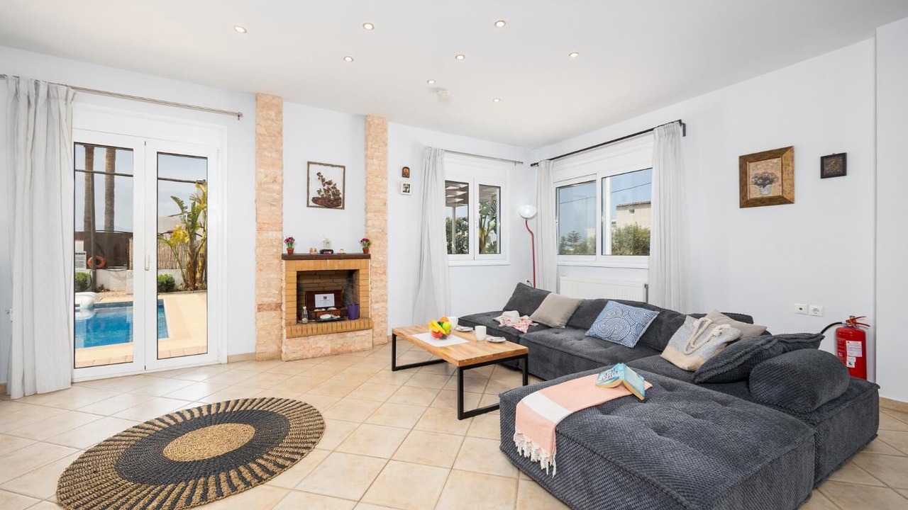 Photo of Livingroom in Adelianos Kampos