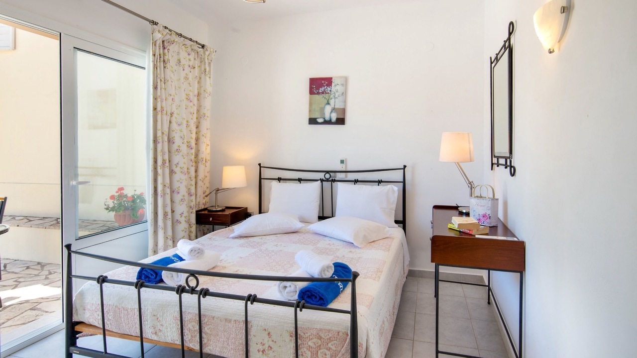 Photo of Bedroom in Longos