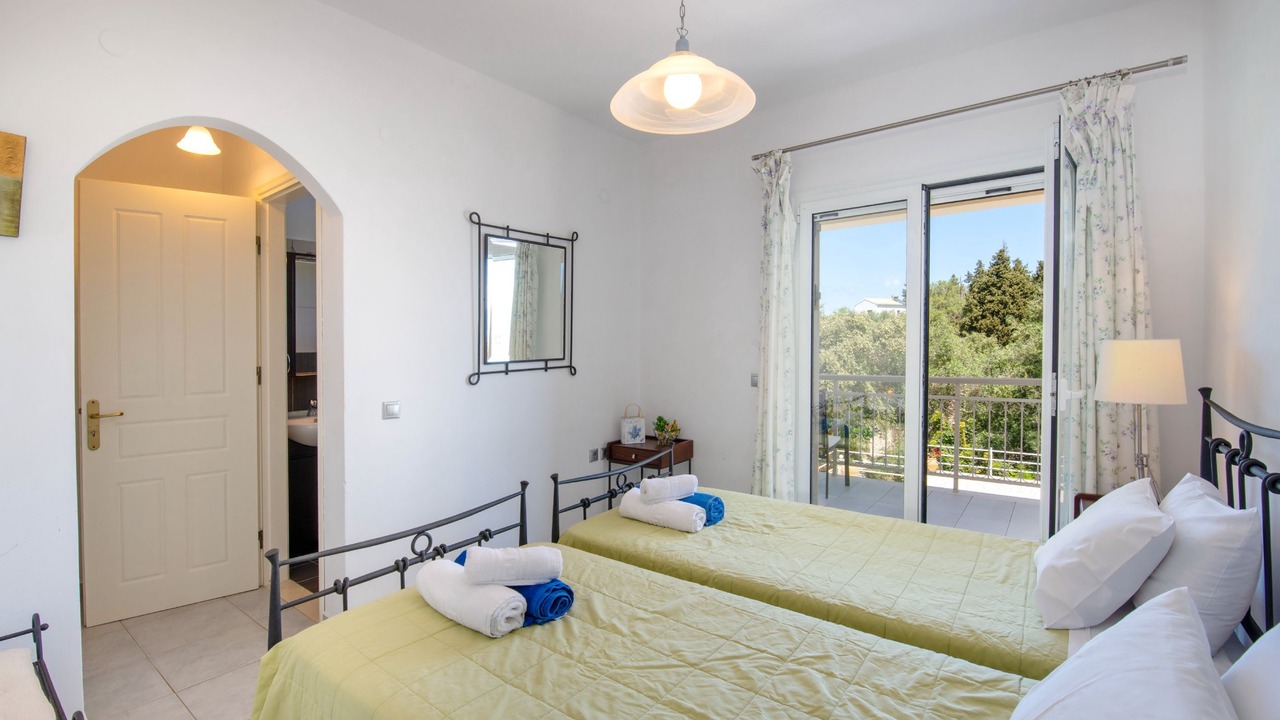 Photo of Bedroom in Longos