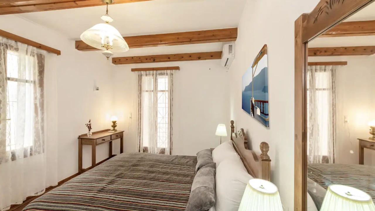 Photo of Bedroom in Koum Kapi