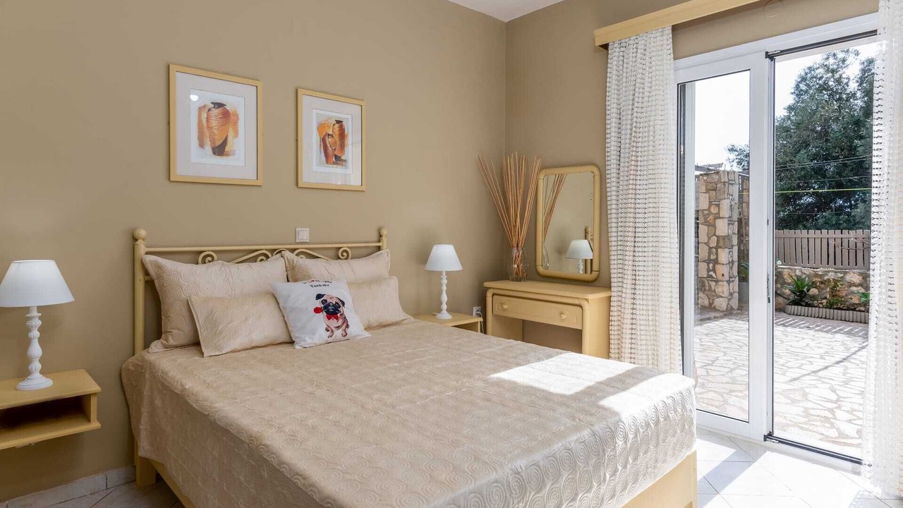 Photo of Bedroom in Mousata
