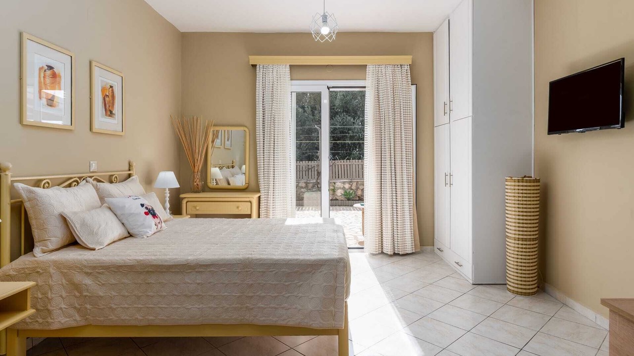 Photo of Bedroom in Mousata