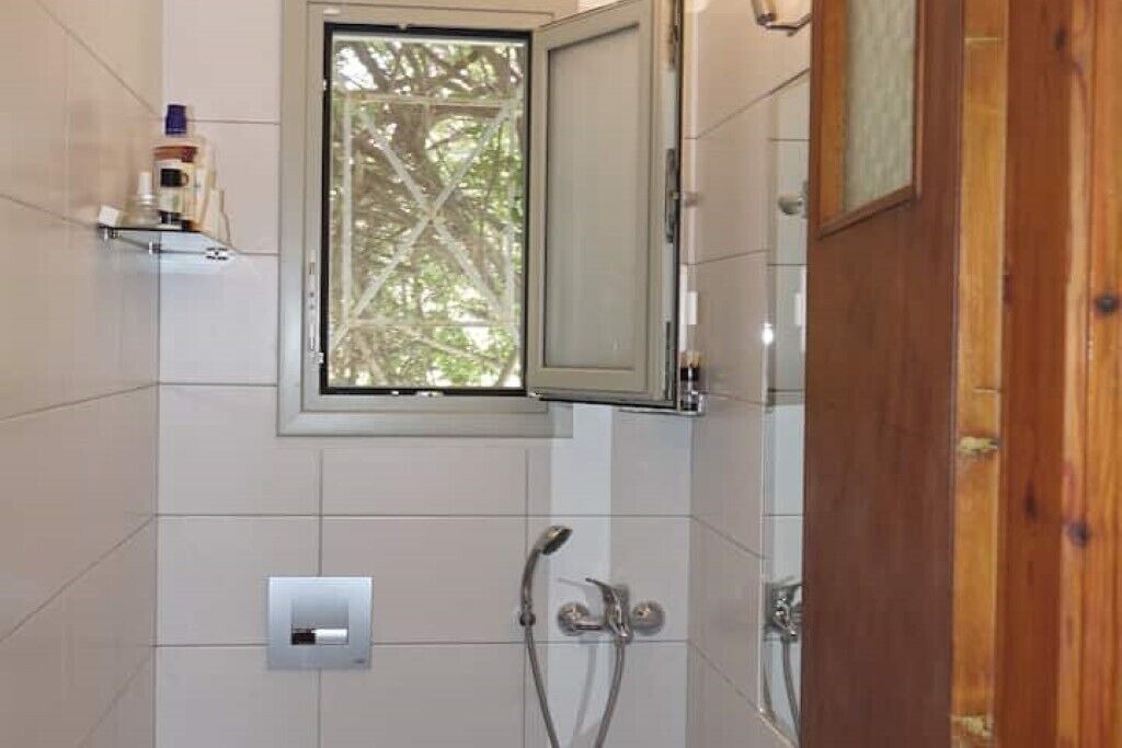 Photo of Bathroom in Daskalio
