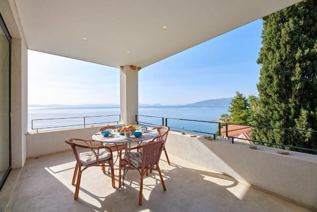 Photo of Outdoor in Kitries
