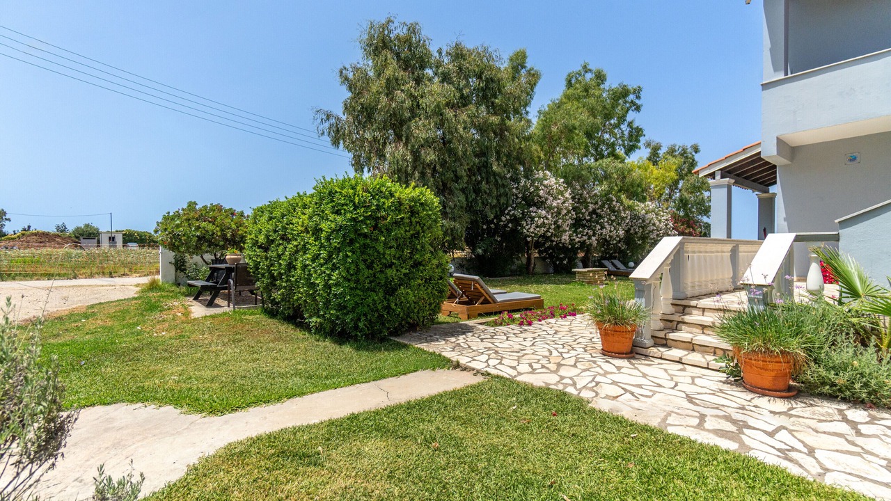 Photo of Patio Balcony in Almiros Beach