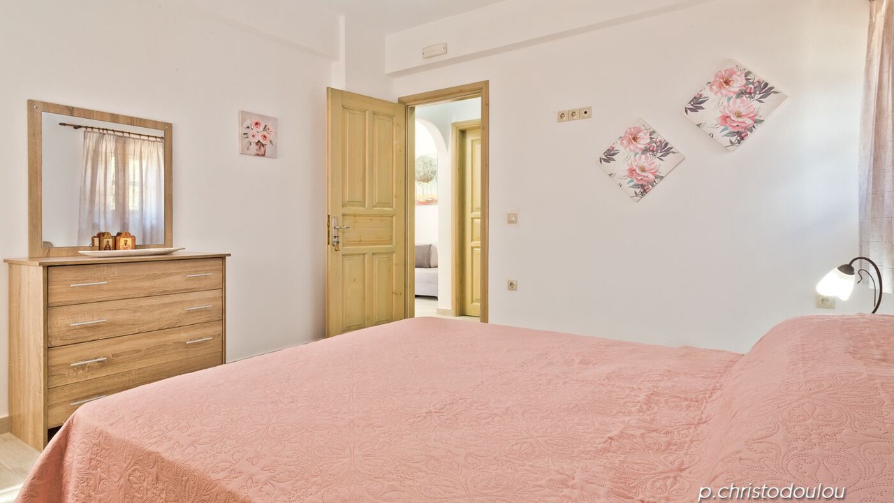 Photo of Bedroom in Lefkos