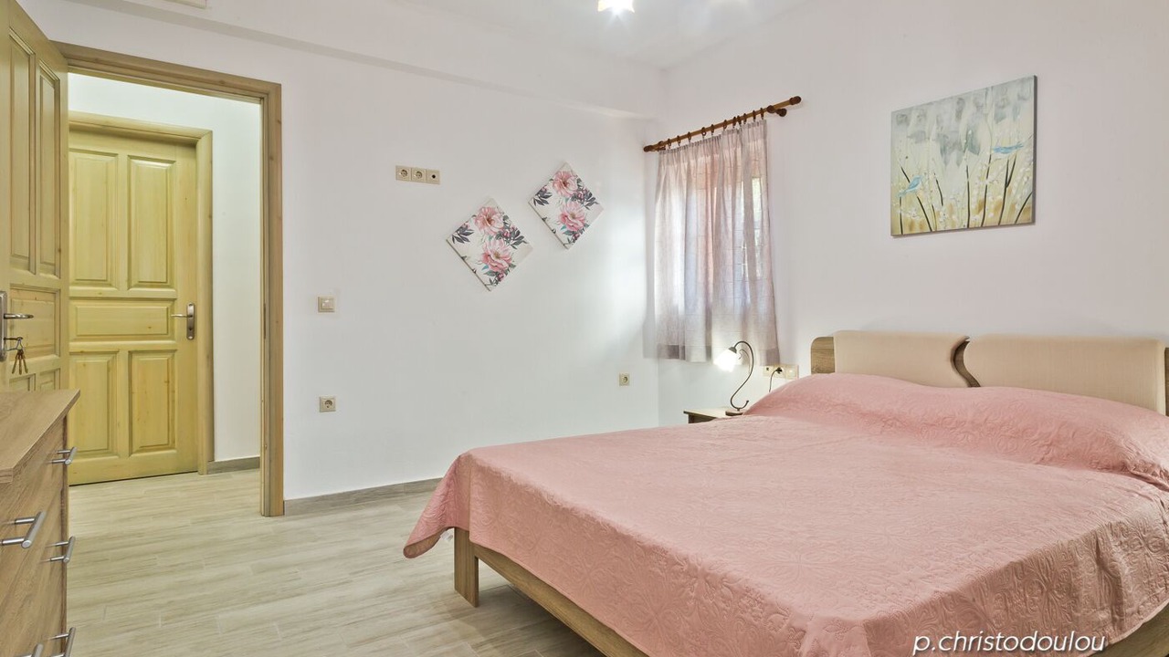 Photo of Bedroom in Lefkos