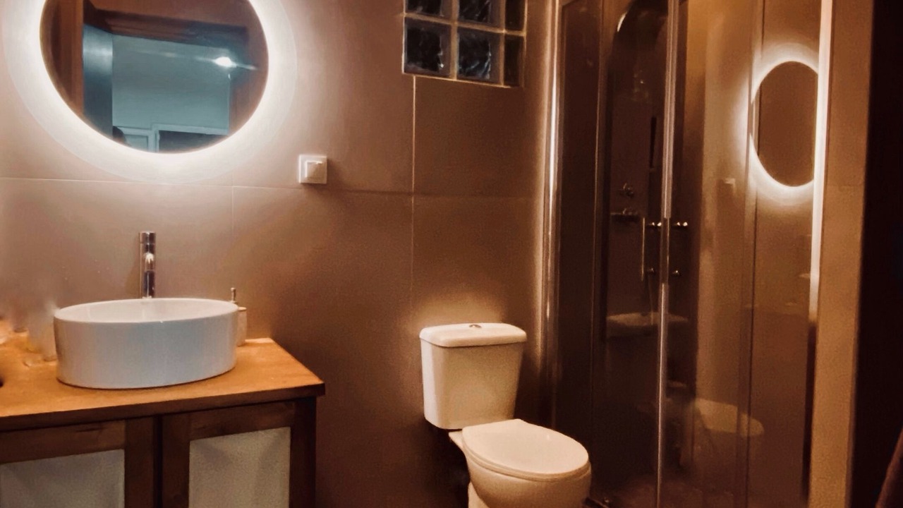 Photo of Bathroom in Minoa Pediada