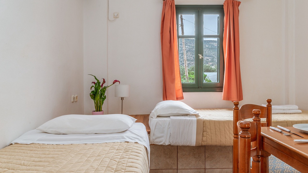 Photo of Bedroom in Platis Gialos