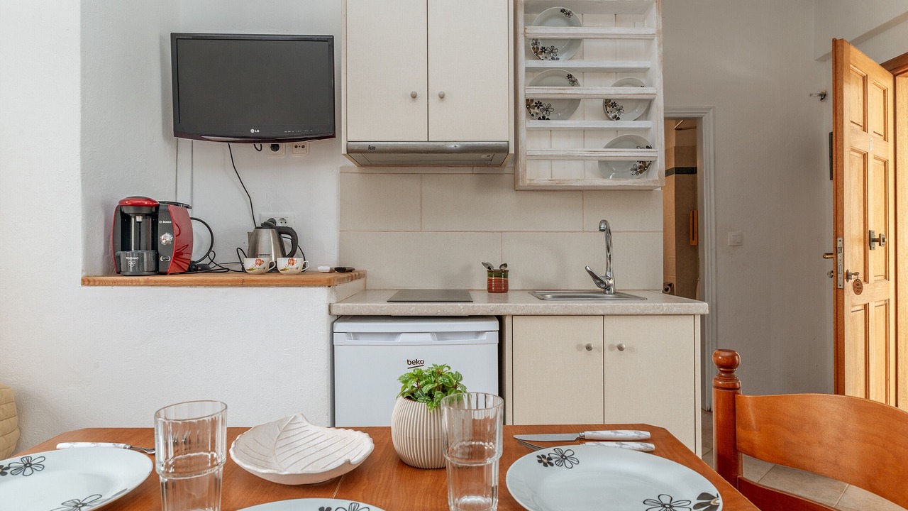 Photo of Kitchen in Platis Gialos