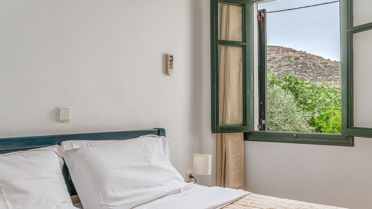 Photo of Bedroom in Platis Gialos