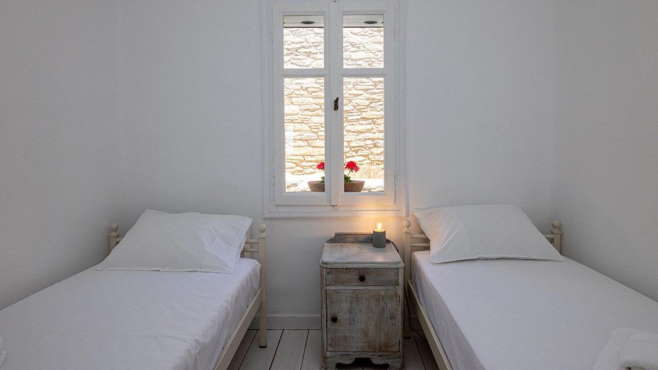 Photo of Bedroom in Exomvourgo