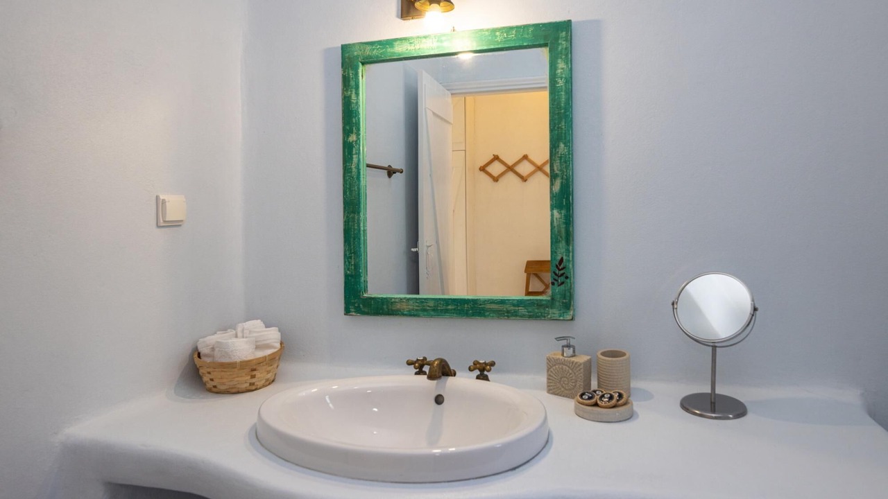 Photo of Bathroom in Exomvourgo