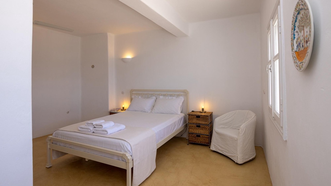Photo of Bedroom in Exomvourgo