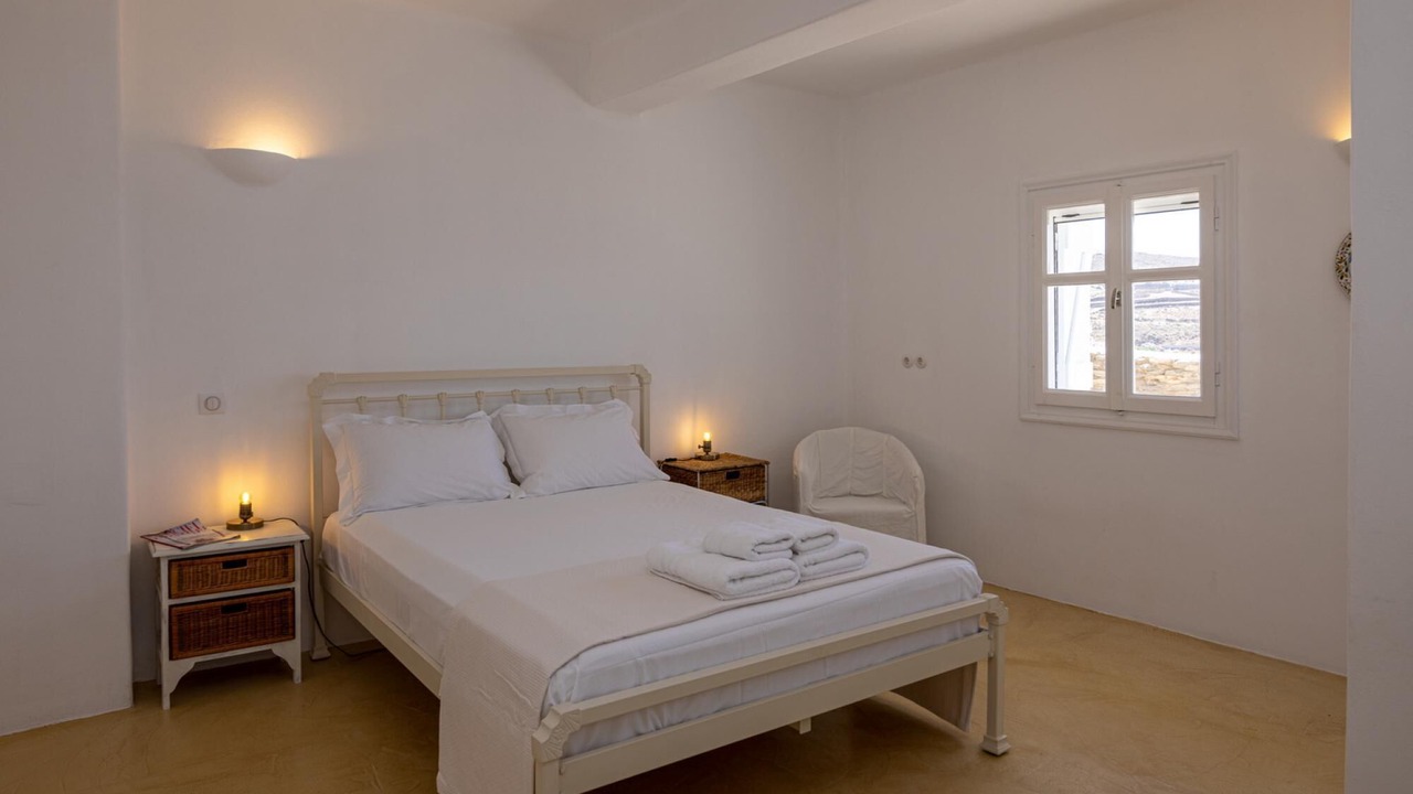 Photo of Bedroom in Exomvourgo