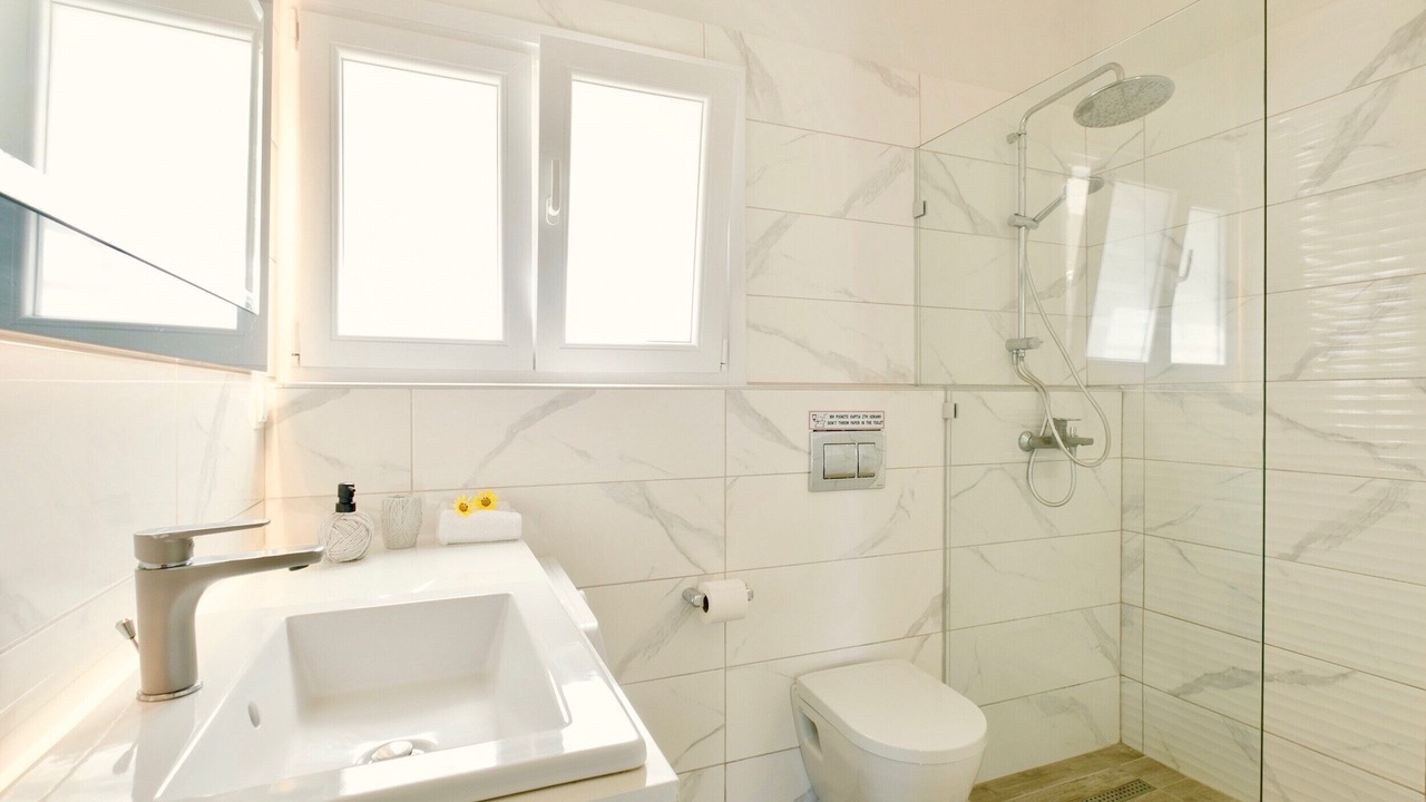 Photo of Bathroom in Acharavi