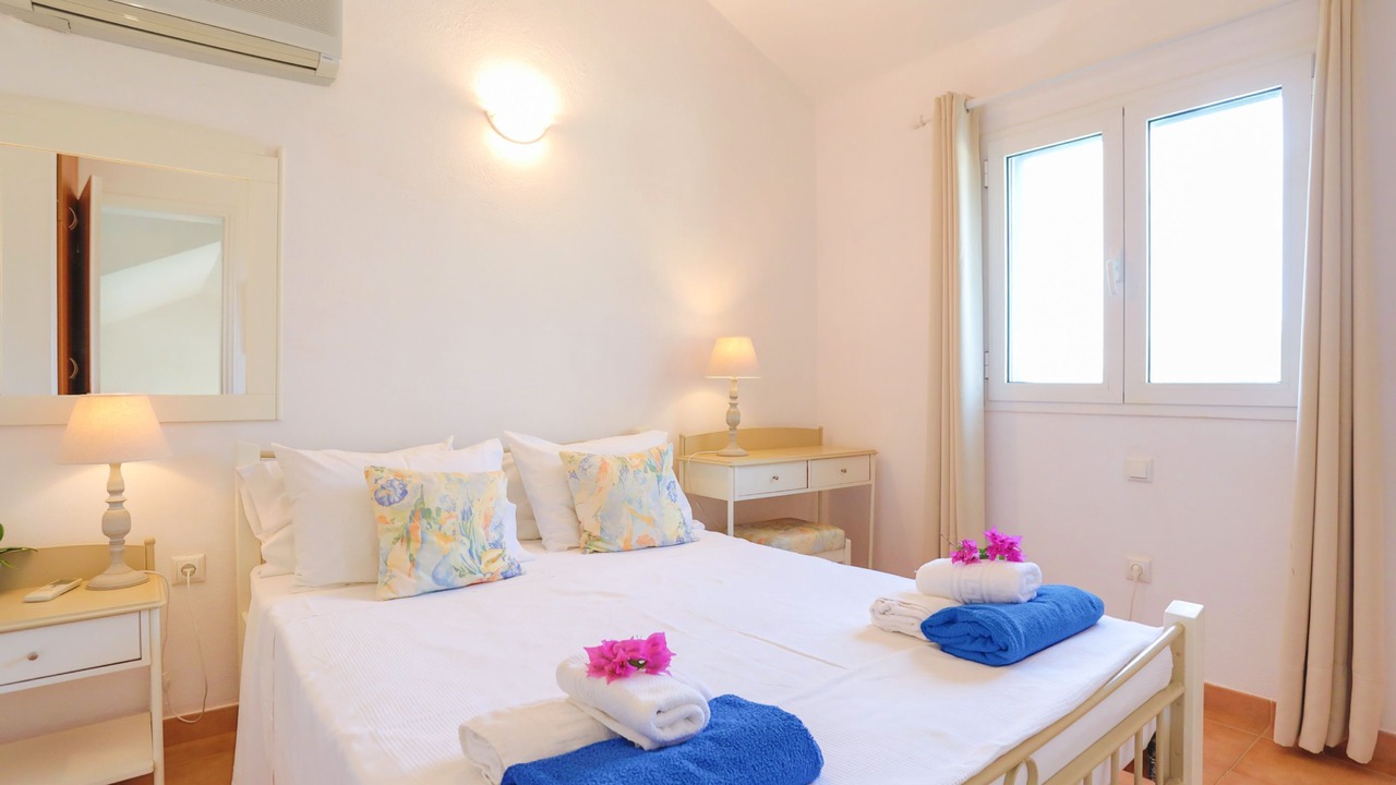 Photo of Bedroom in Katsimatika