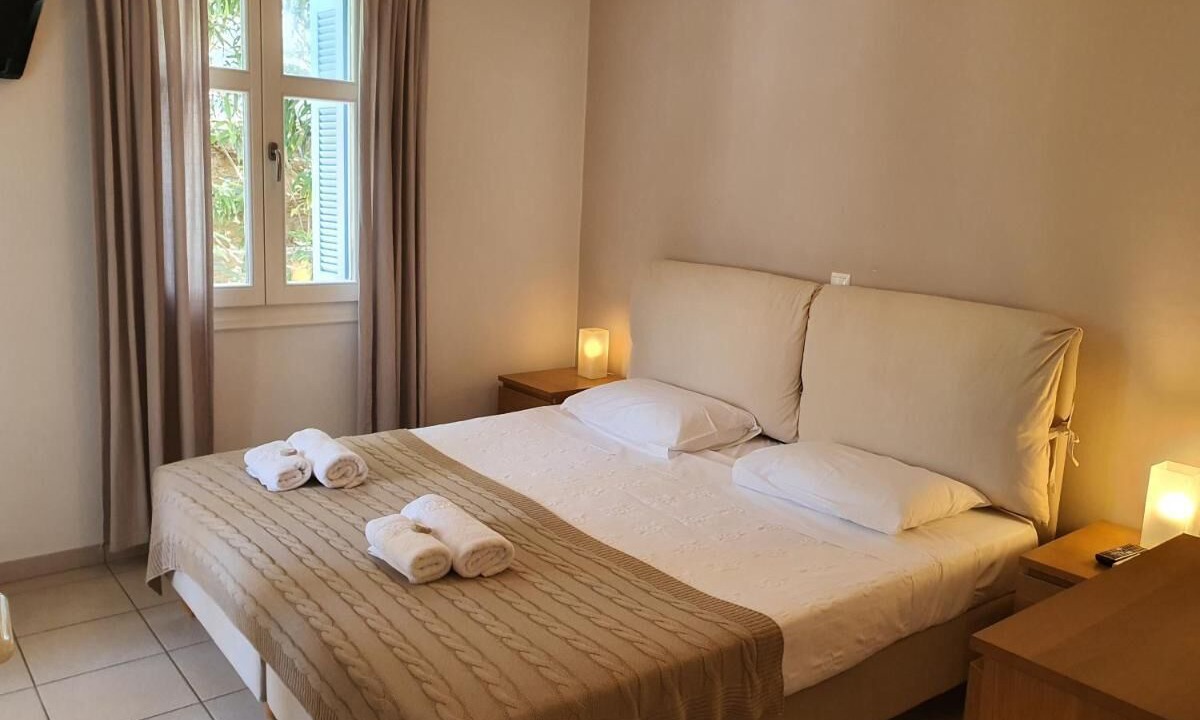 Photo of Bedroom in Paleopolis