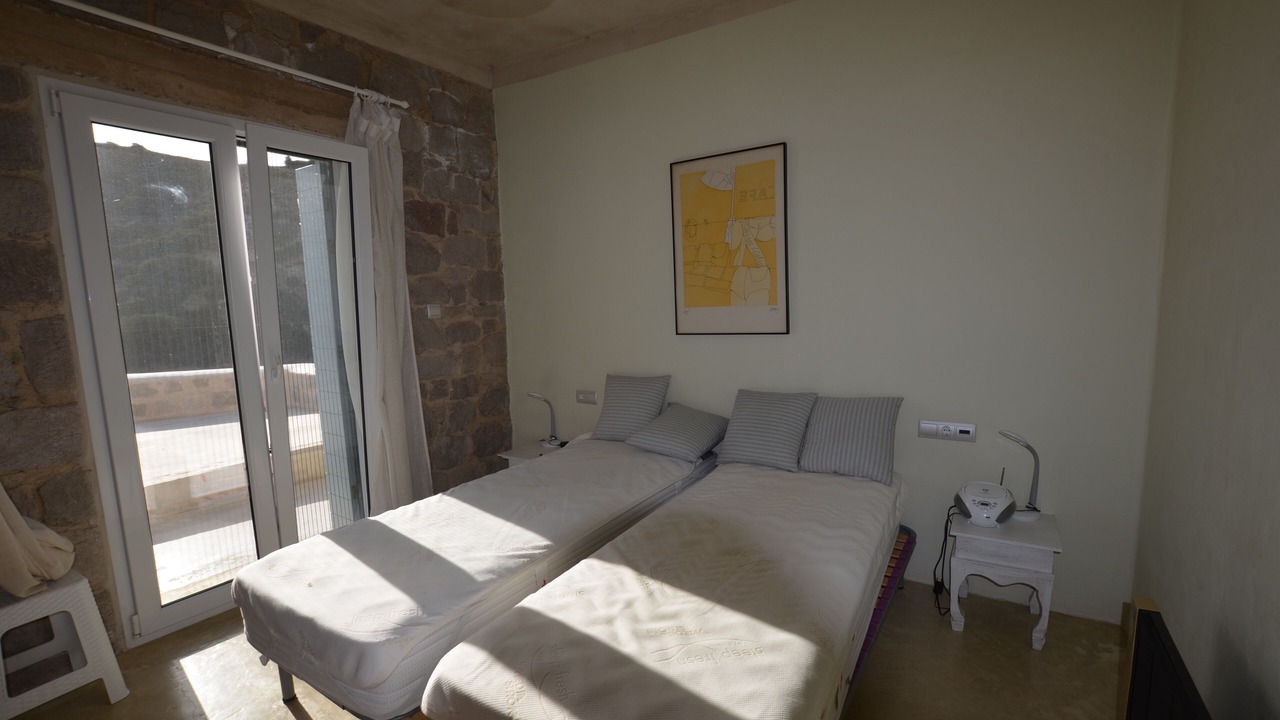Photo of Bedroom in Milos