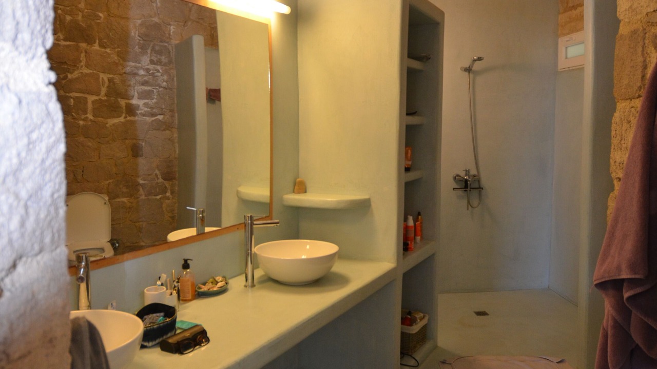Photo of Bathroom in Milos