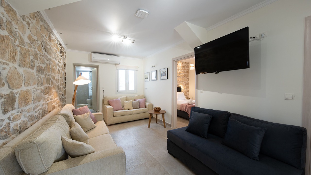 Photo of Livingroom in Petaleia