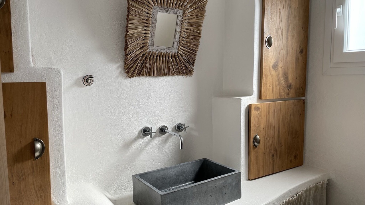 Photo of Bathroom in Maragas