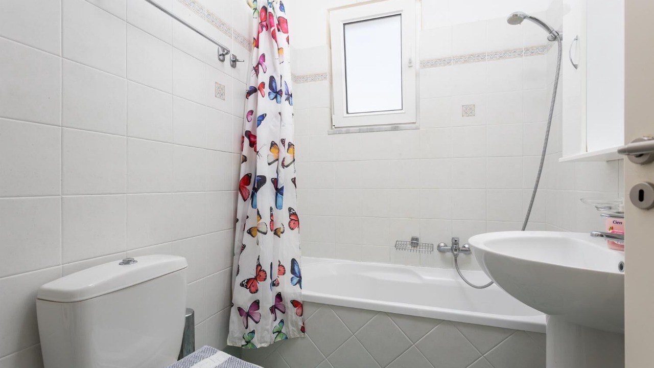 Photo of Bathroom in Gennadi