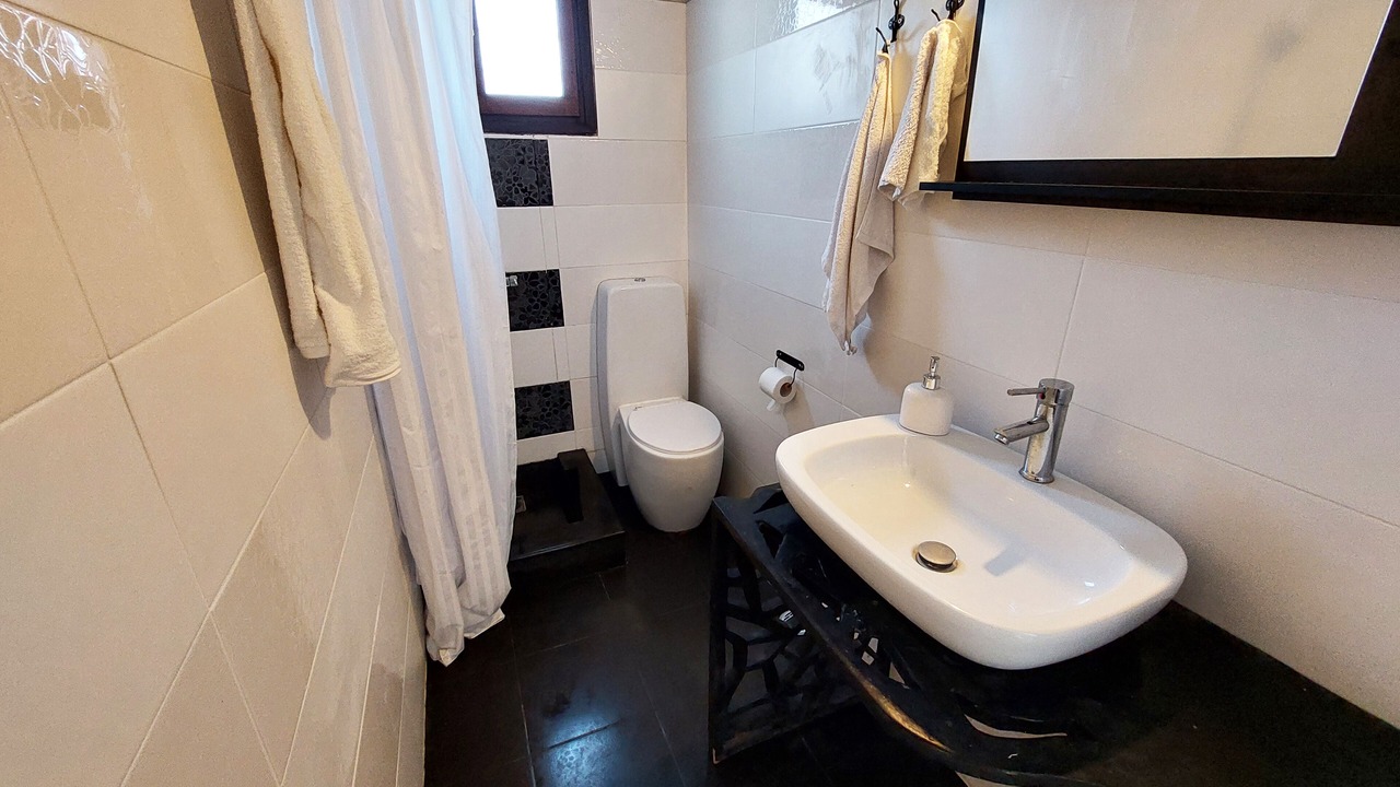 Photo of Bathroom in Lefkimmi