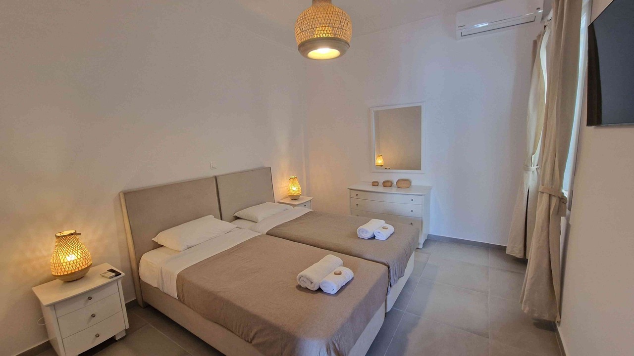 Photo of Bedroom in Paleopolis