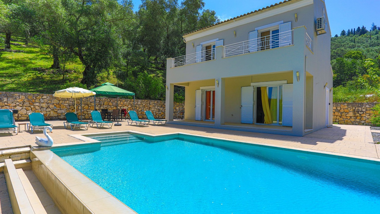 Photo of Outdoor in Petaleia