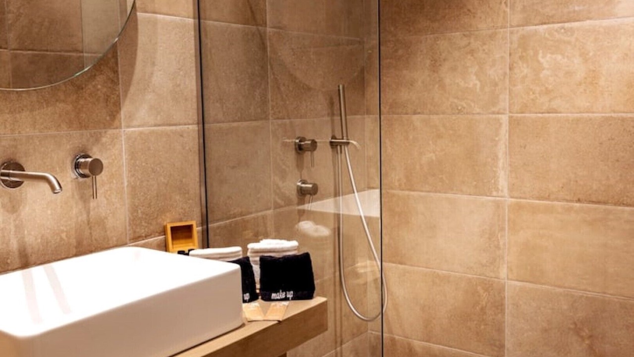 Photo of Bathroom in Menetai